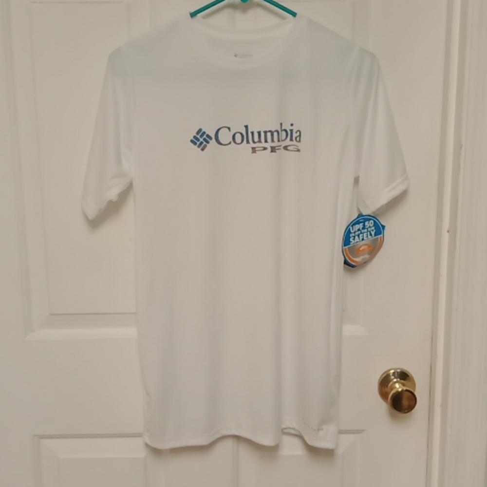 Nwt kids columbia tshirt